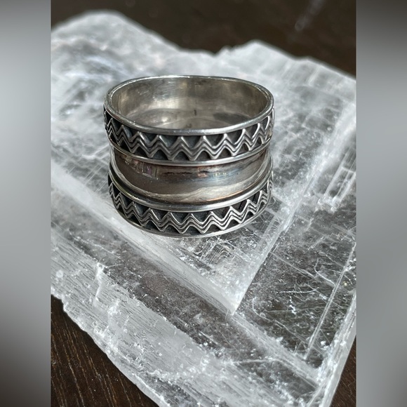 Vintage 90’s Sterling Silver Chunky Ring Size 5 3/4 - Picture 6 of 14